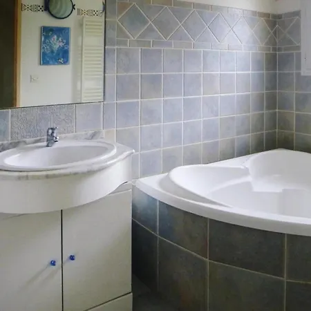 Charming With Garden And Private Pool,