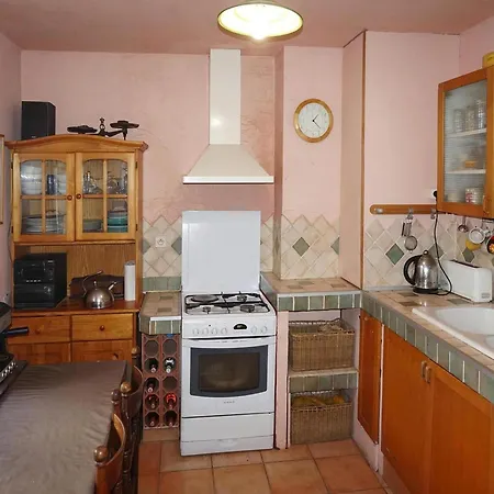 Charming With Garden And Private Pool, Holiday home